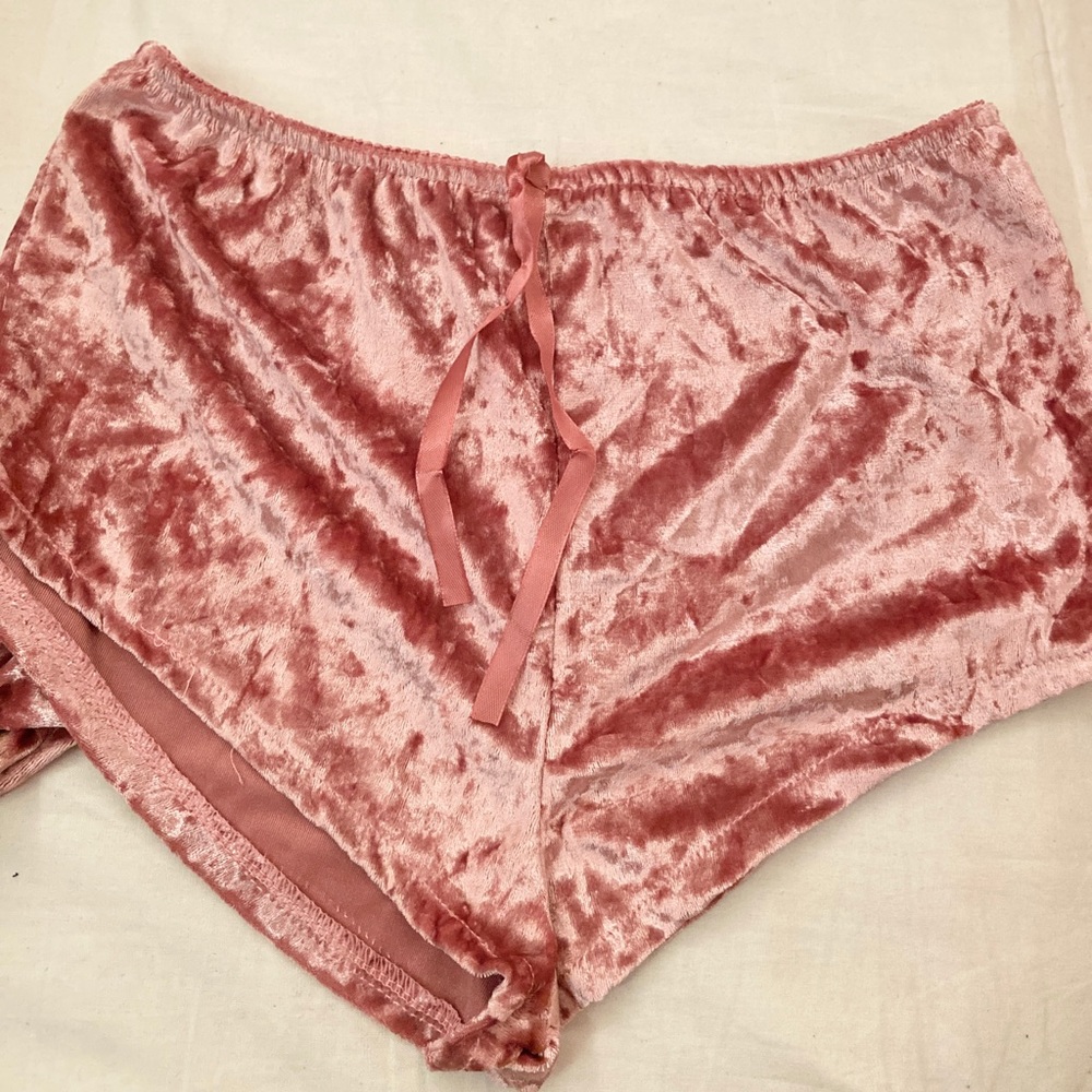 Pink velvet pajama set